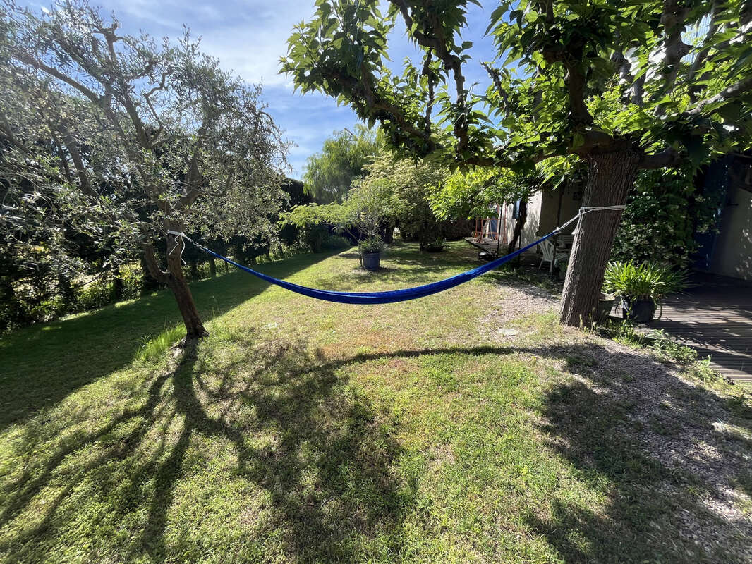 Autre à PUGET-SUR-ARGENS