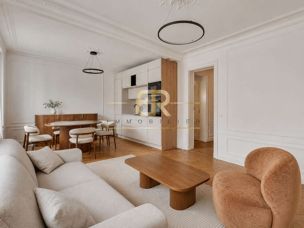 Appartement à PARIS-17E