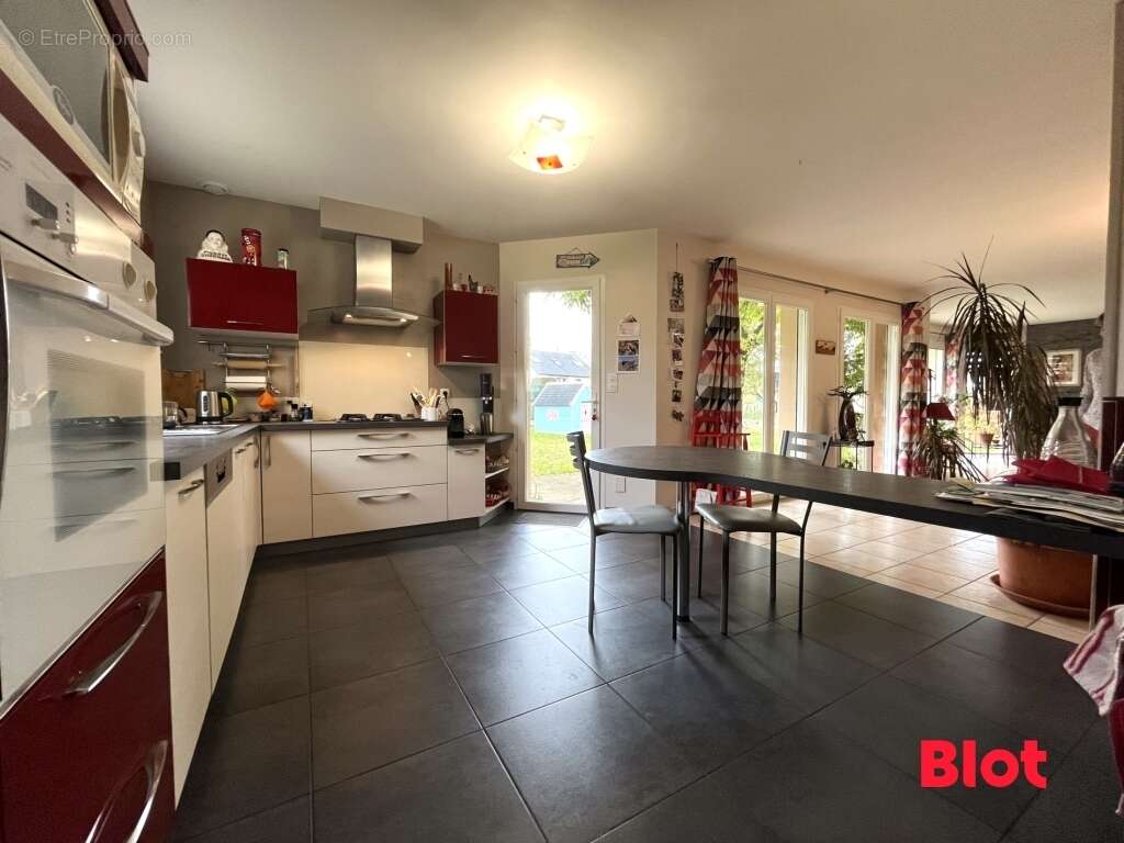 Maison à BREAL-SOUS-MONTFORT