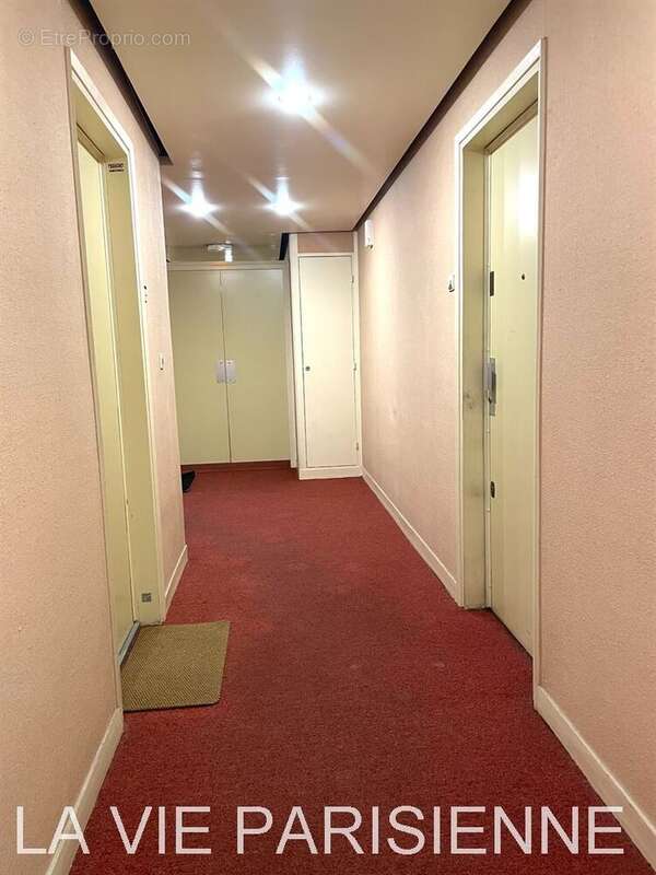 Appartement à PARIS-15E