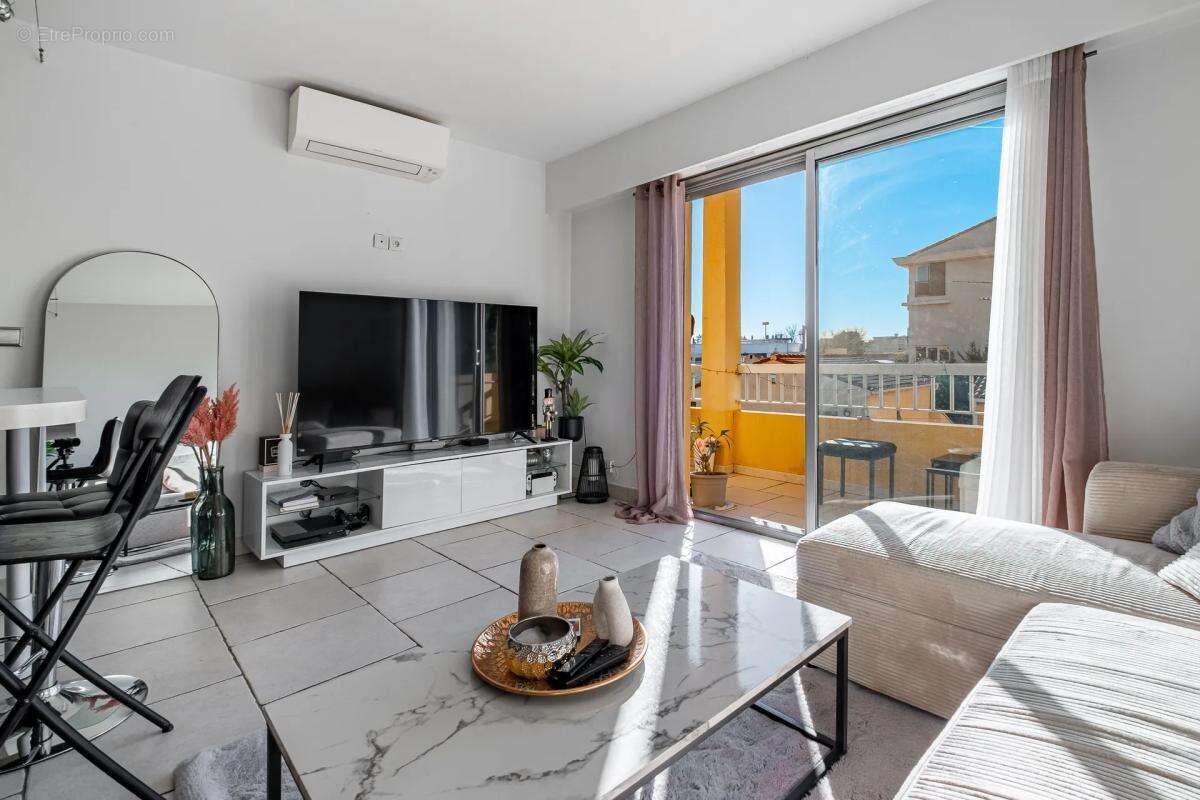 Appartement à FREJUS