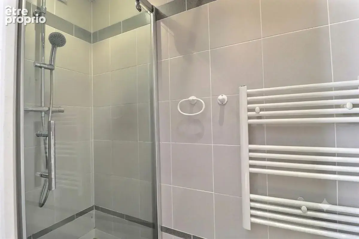 Au coeur de Louveciennes , un Duplex lumineux de 42 m2 Loi Carrez 50m2 utile - photo 7
