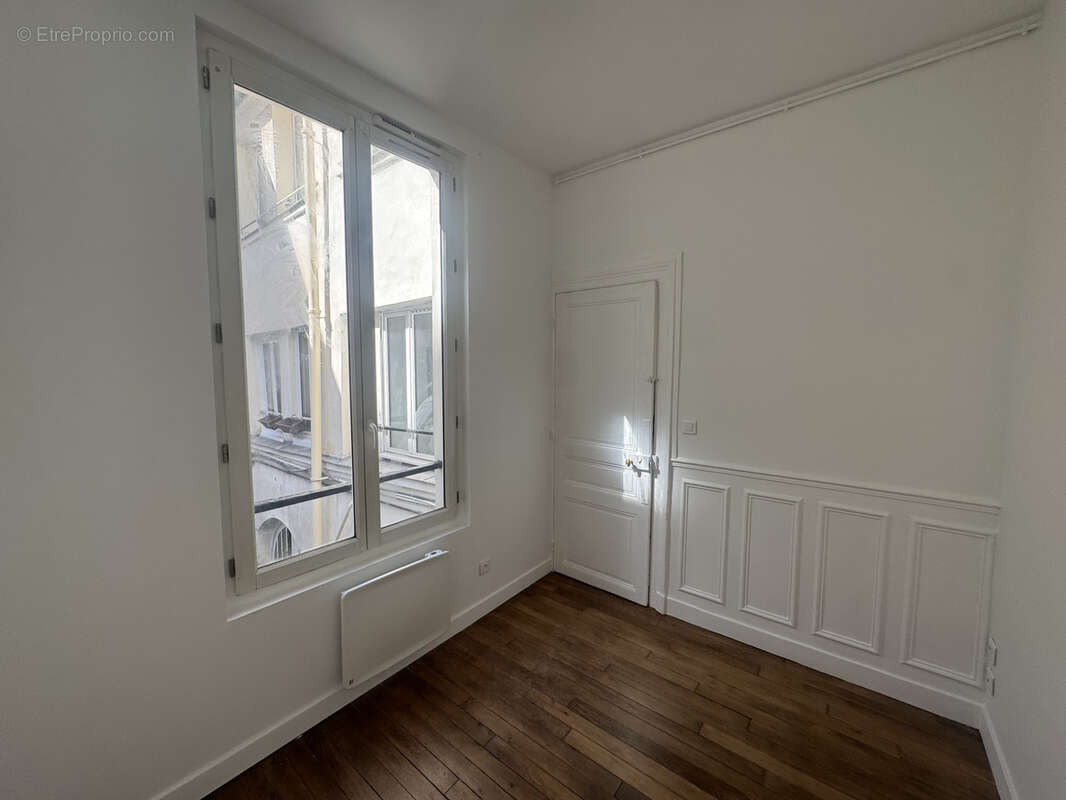 Appartement à PARIS-10E