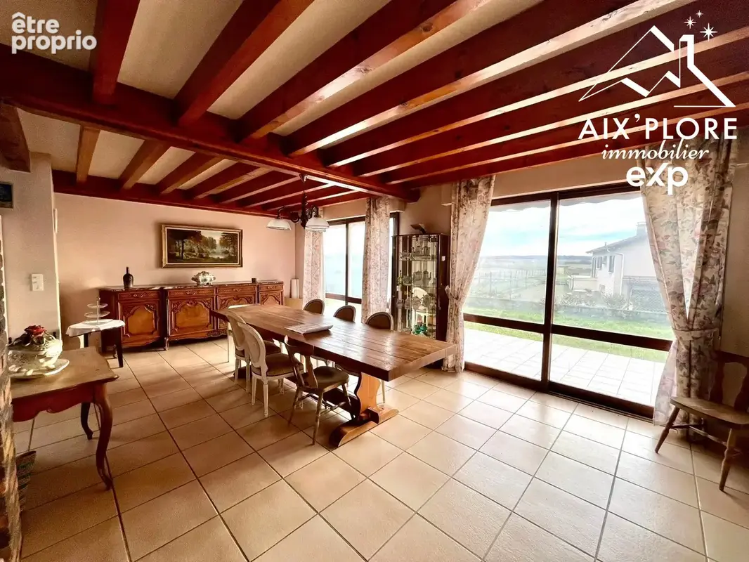 Maison 205 m² à Beligneux  - photo 6