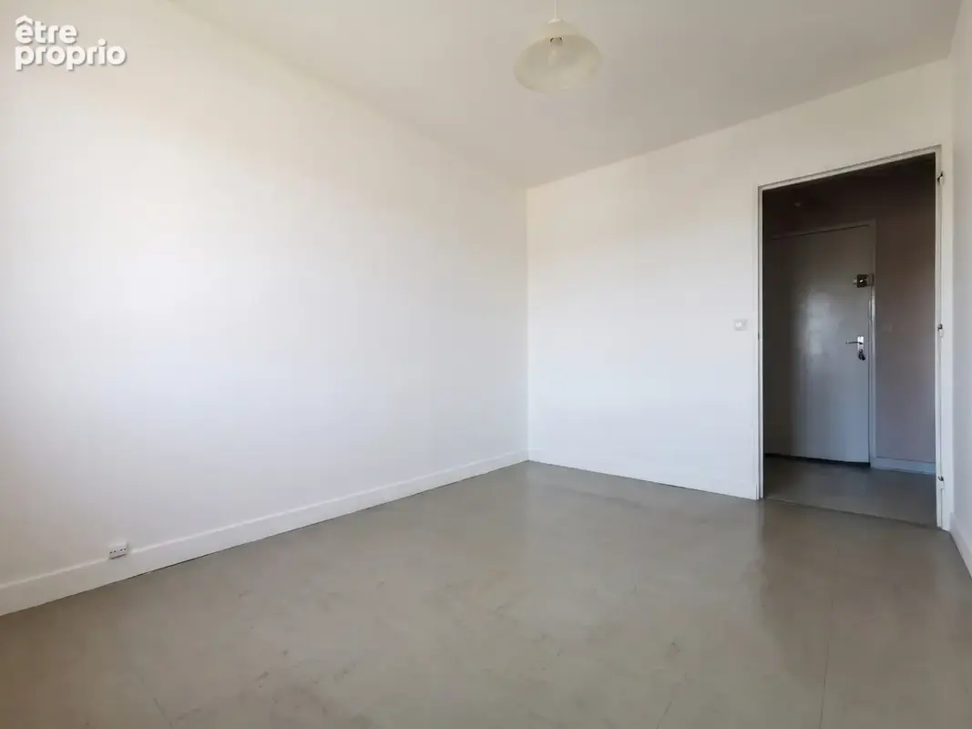 Appartement lumineux avec grand balcon. - photo 8