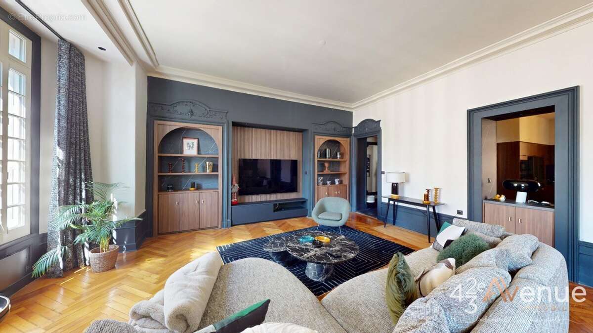 Appartement à SAINT-ETIENNE