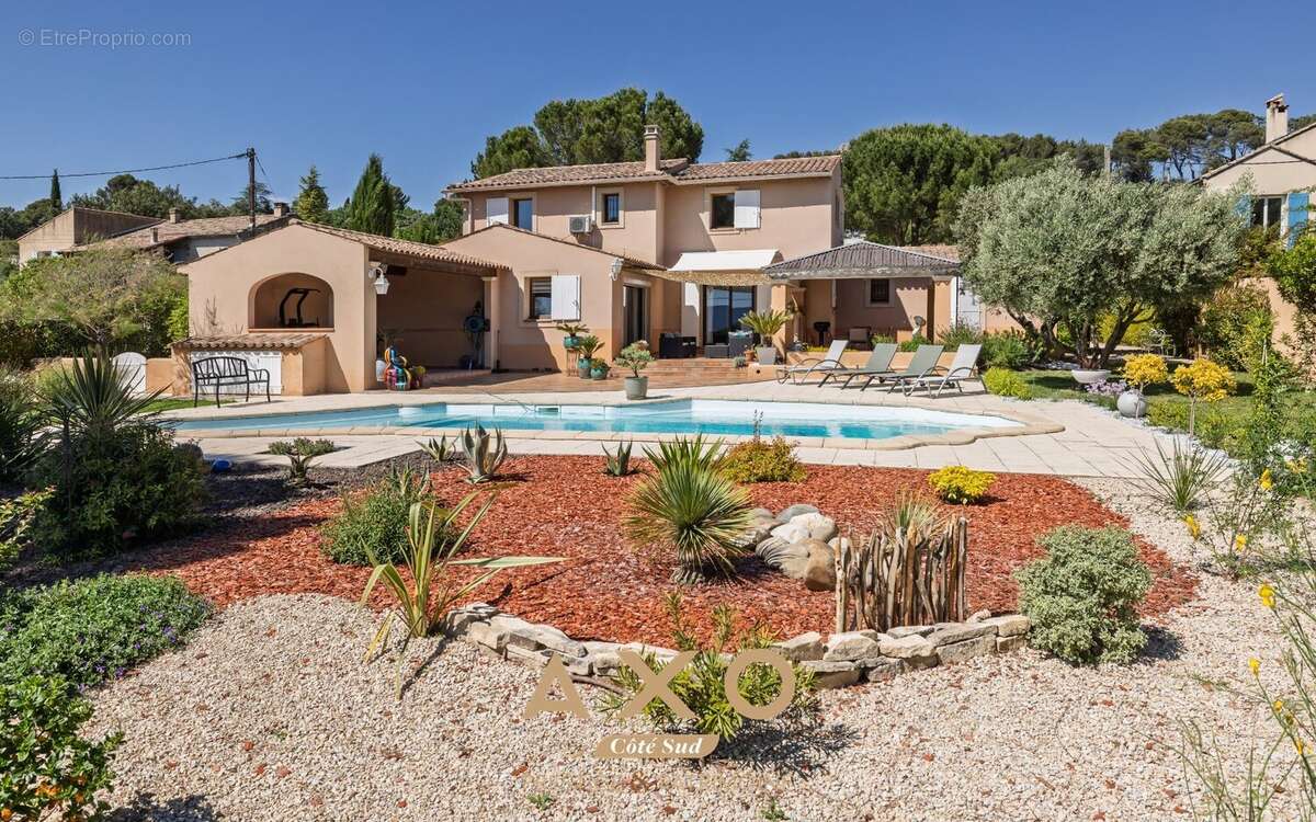 Maison à PERTUIS