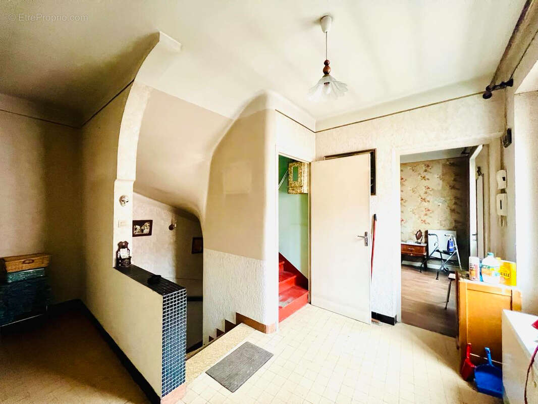 Maison à PONT-DE-LABEAUME