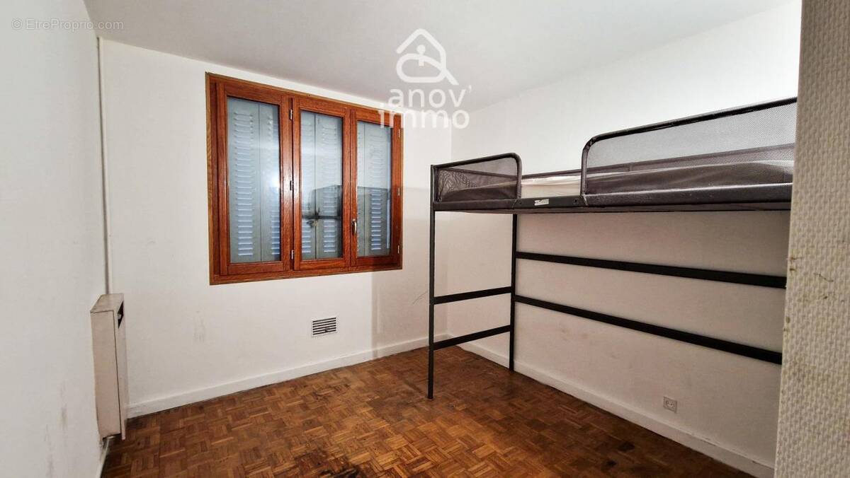Appartement à SAINT-MARTIN-D'HERES