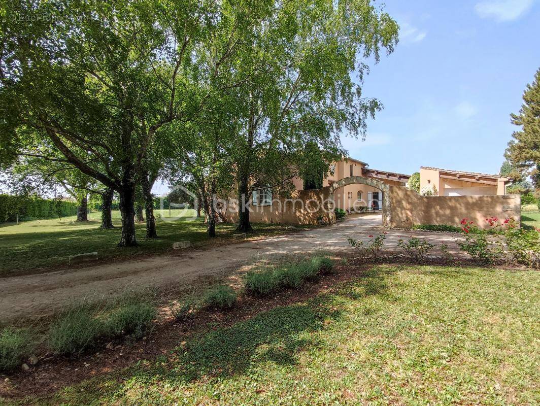 Maison à PIERRELATTE