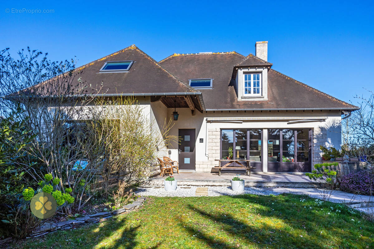 Maison à OSMOY