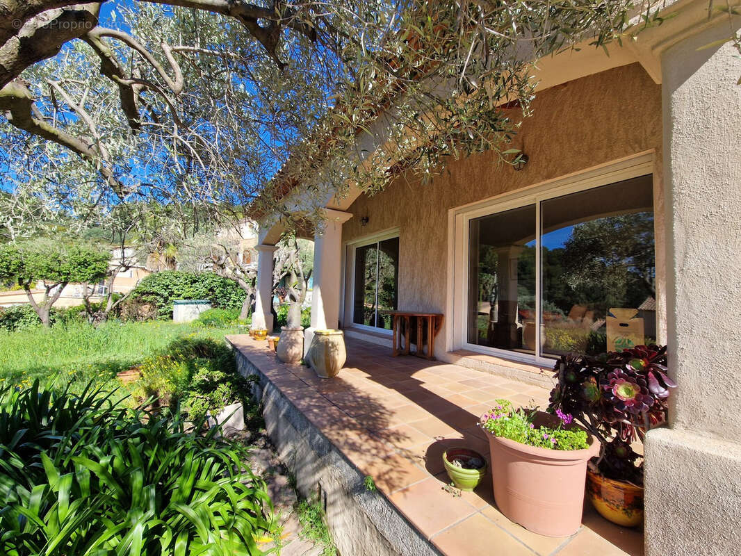 Maison à LA VALETTE-DU-VAR