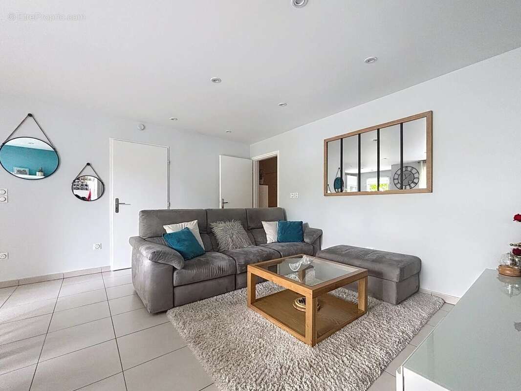 Appartement à ELANCOURT