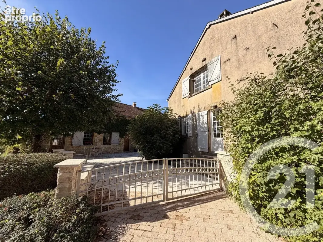 Maison 13 pièces 328 m² à vendre à Bazoches (58190) - photo 8