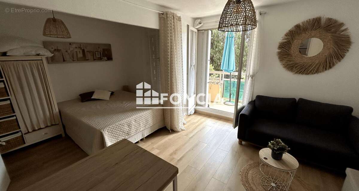 Appartement à BORMES-LES-MIMOSAS