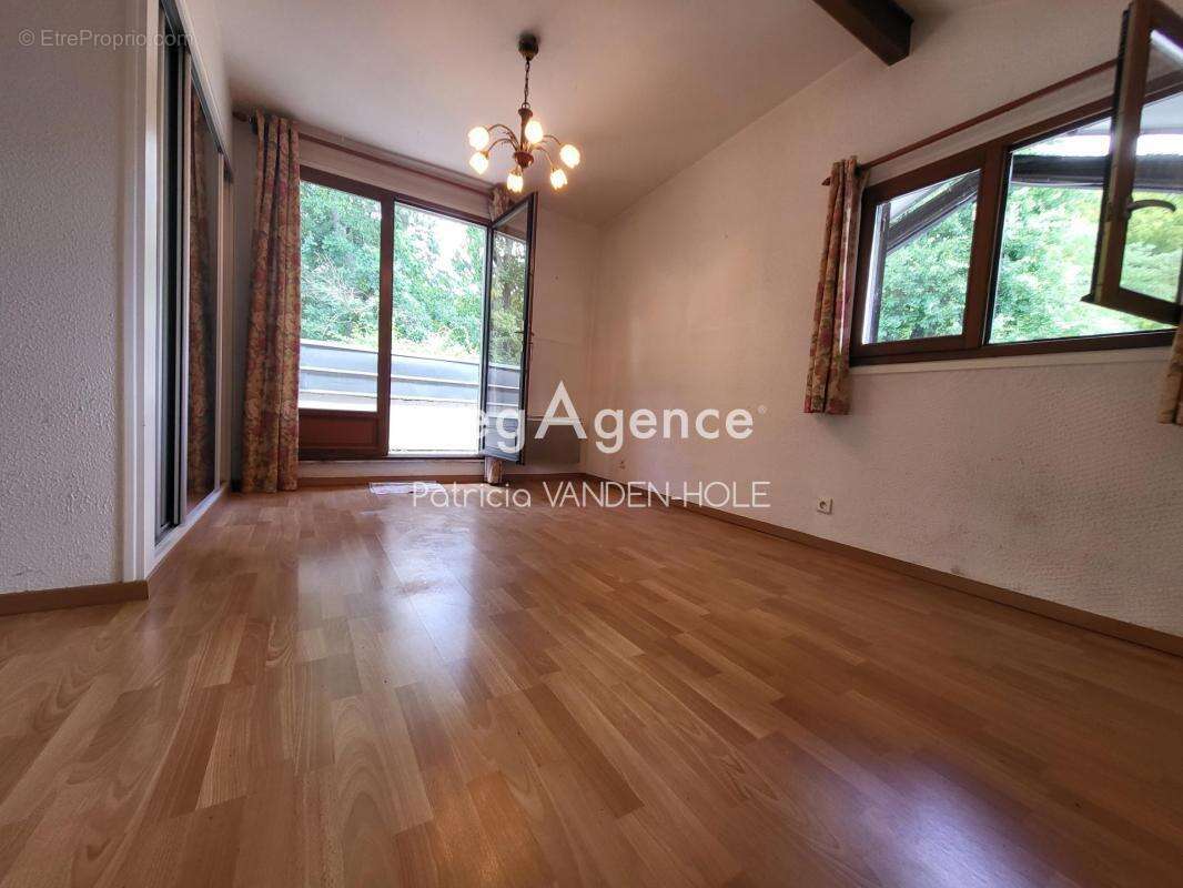 Maison dans un domaine résidentiel sécurisé avec piscines, golf et spa a 1h de Paris - photo 8