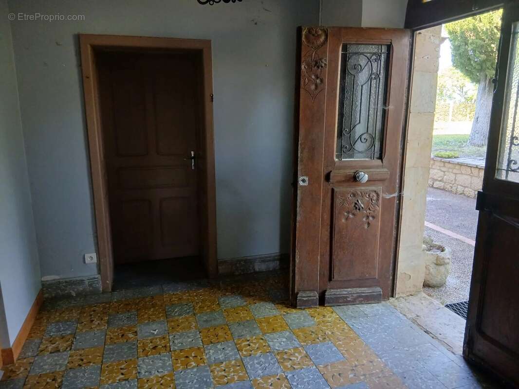 Maison en pierre avec terrain - photo 8