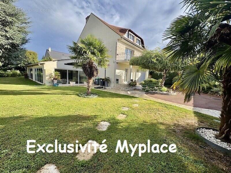 Maison à MAGNY-LES-HAMEAUX