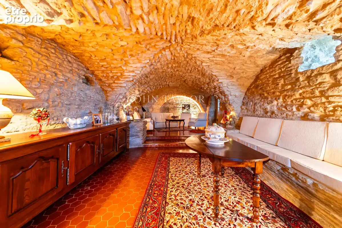 Propriété de prestige en pierre à vendre à Gordes  Vue panoramique sur le Luberon - photo 15