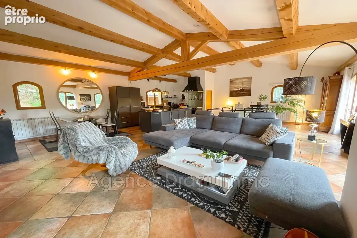 Maison 7 pièces 157 m² à vendre à Figanieres (83830) - photo 6