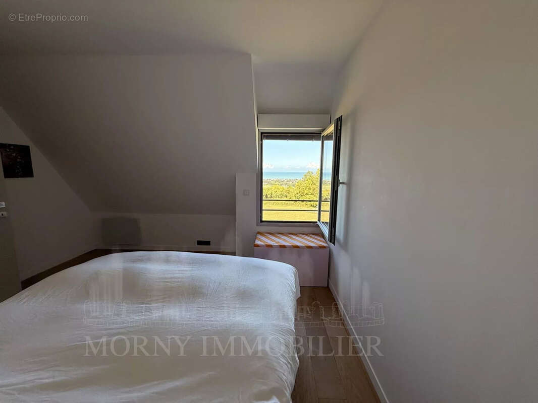 Appartement à TOURGEVILLE