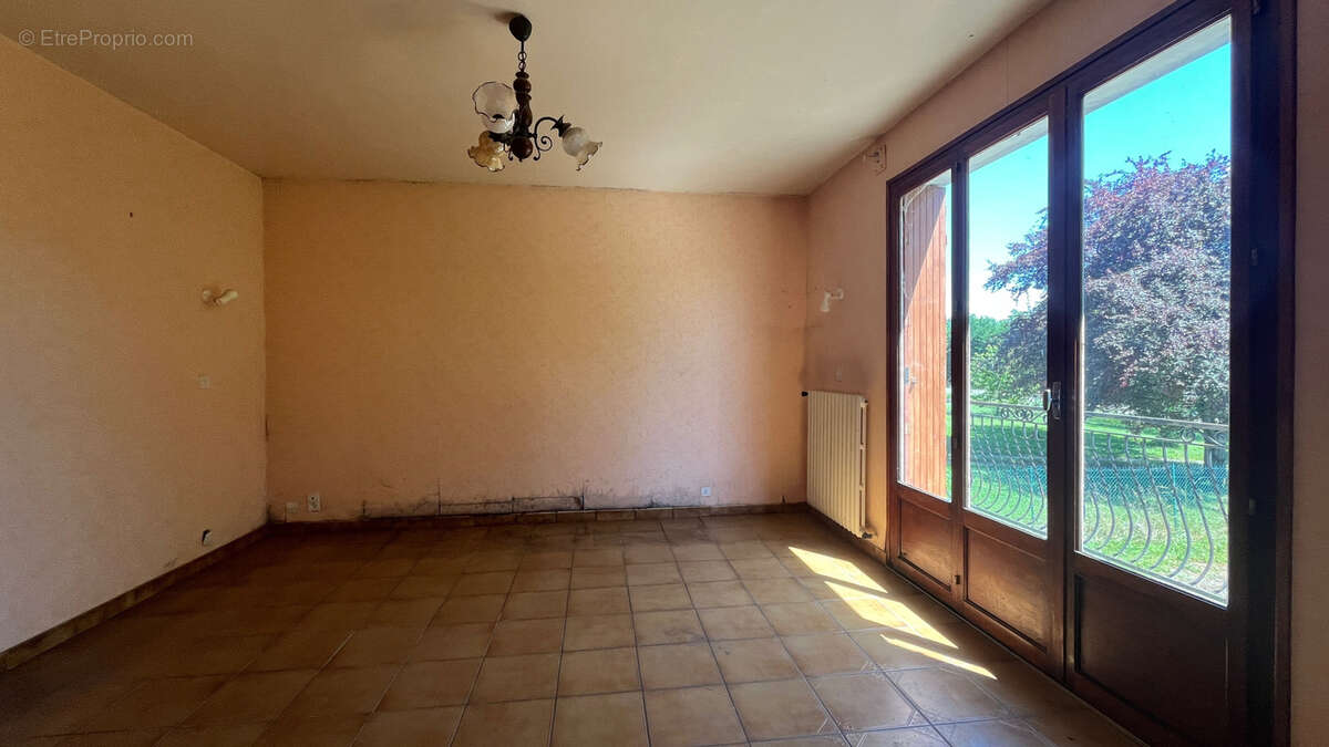 Maison à CORBONOD