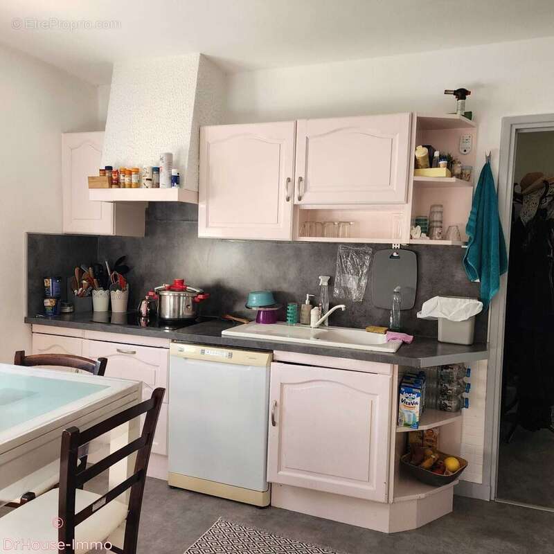 Appartement 210 m² à Chateauroux  - photo 2