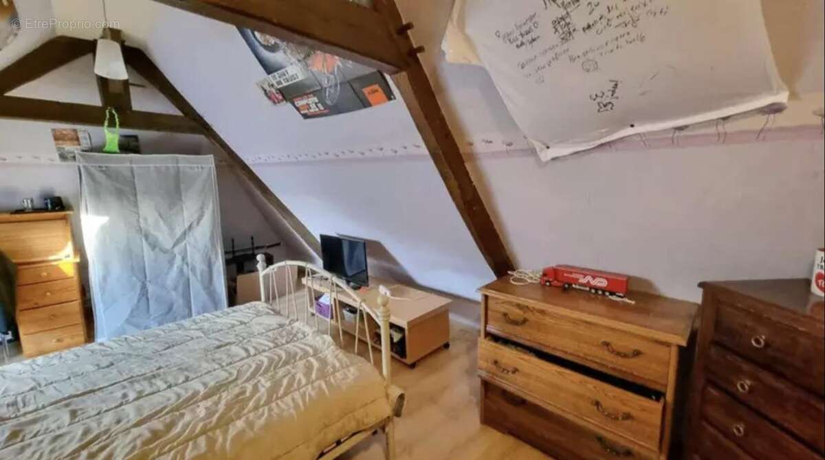 Maison à ALLASSAC