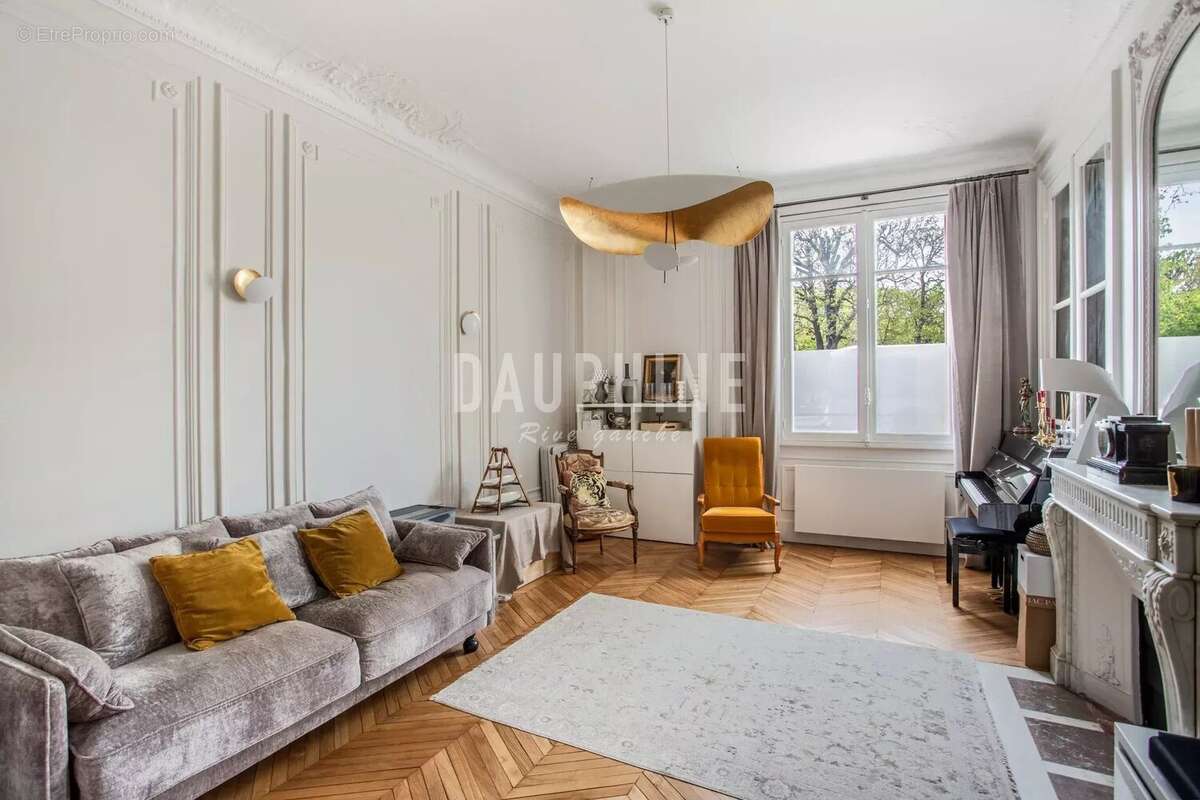 Appartement à PARIS-5E