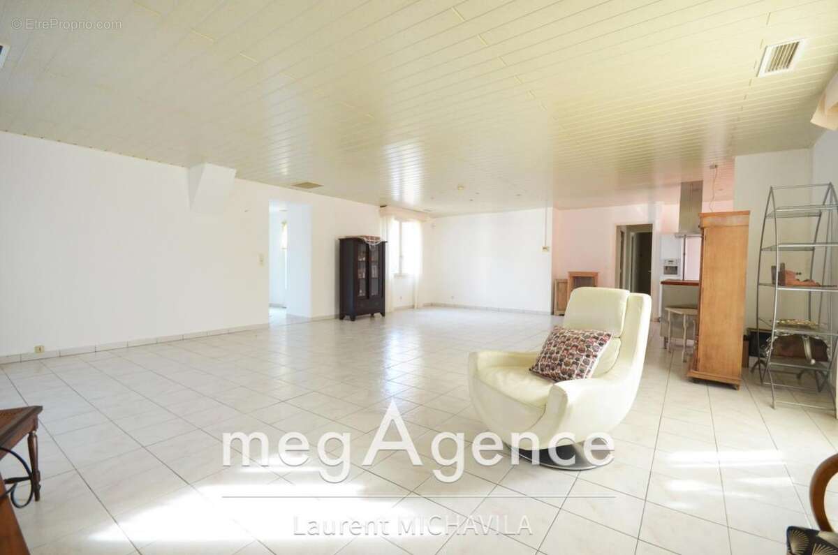 Maison à VILLENEUVE-LES-BEZIERS