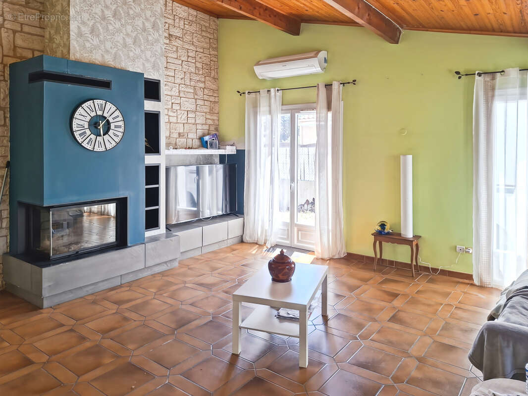 Maison à OLONZAC