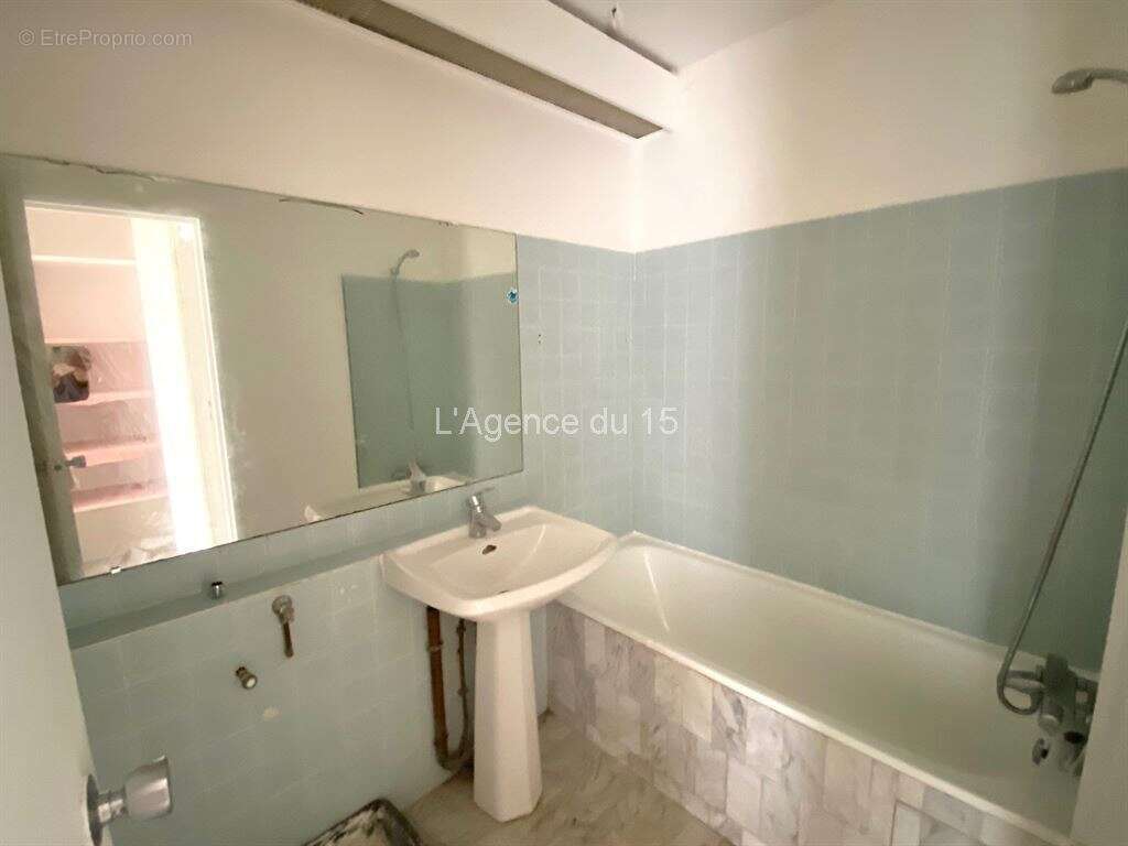 Appartement à PARIS-15E