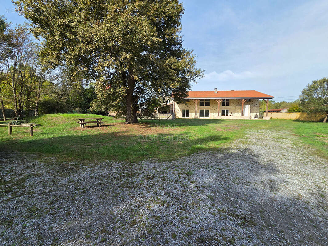 Maison à MIOS