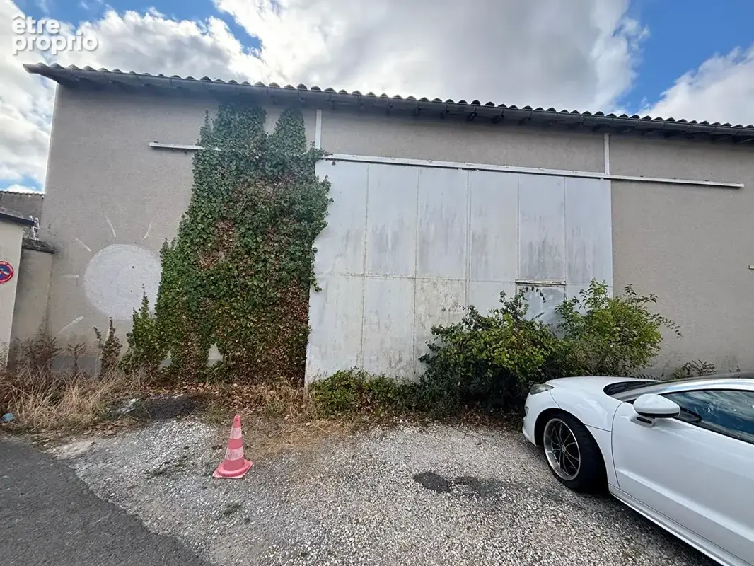 Bâtiment d'activité & Stockage à Cognac - photo 1