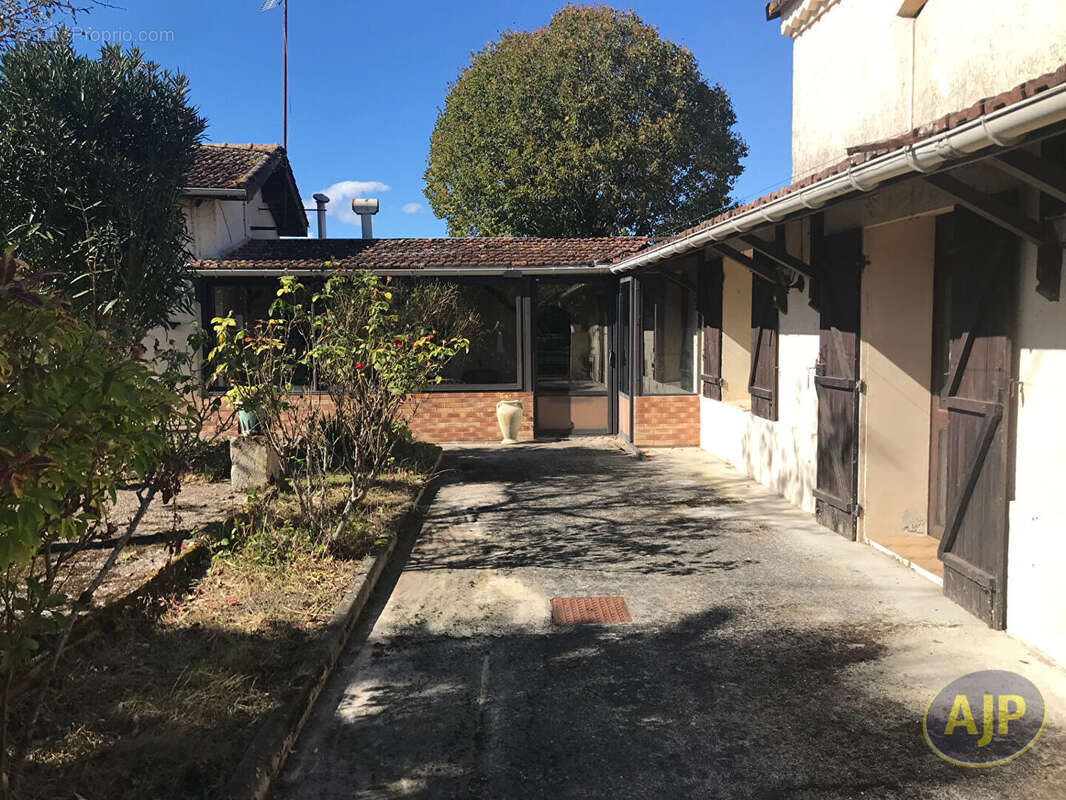 Maison à BEGADAN