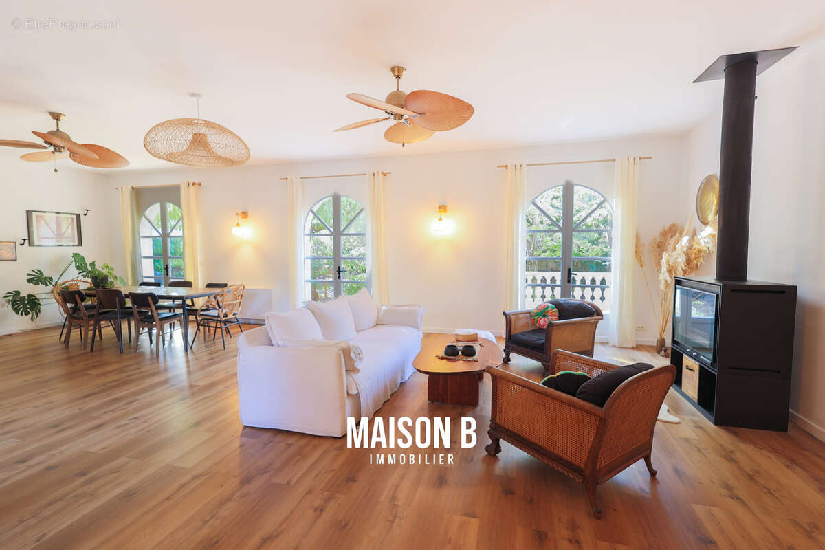 Maison à SAINT-RAPHAEL