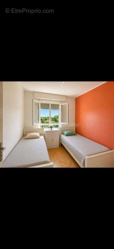 Appartement à SAINT-JEAN-DE-LA-RUELLE