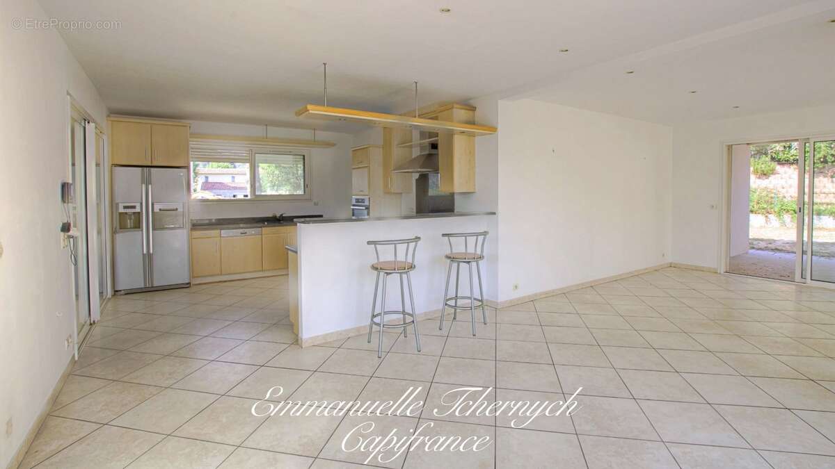Maison à vendre Istres – Vue sur l’Étang de l’Olivier – Maison 143m² – Terrain 2 050 m² - photo 14