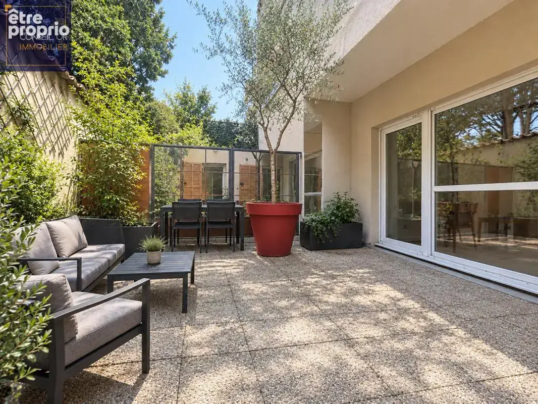 Duplex Oullins centre – 5 pièces – 124 m² – 4 chambres – Terrasse 40 m² – Calme, proche métro, belle hauteur sous plafond, garag - photo 5