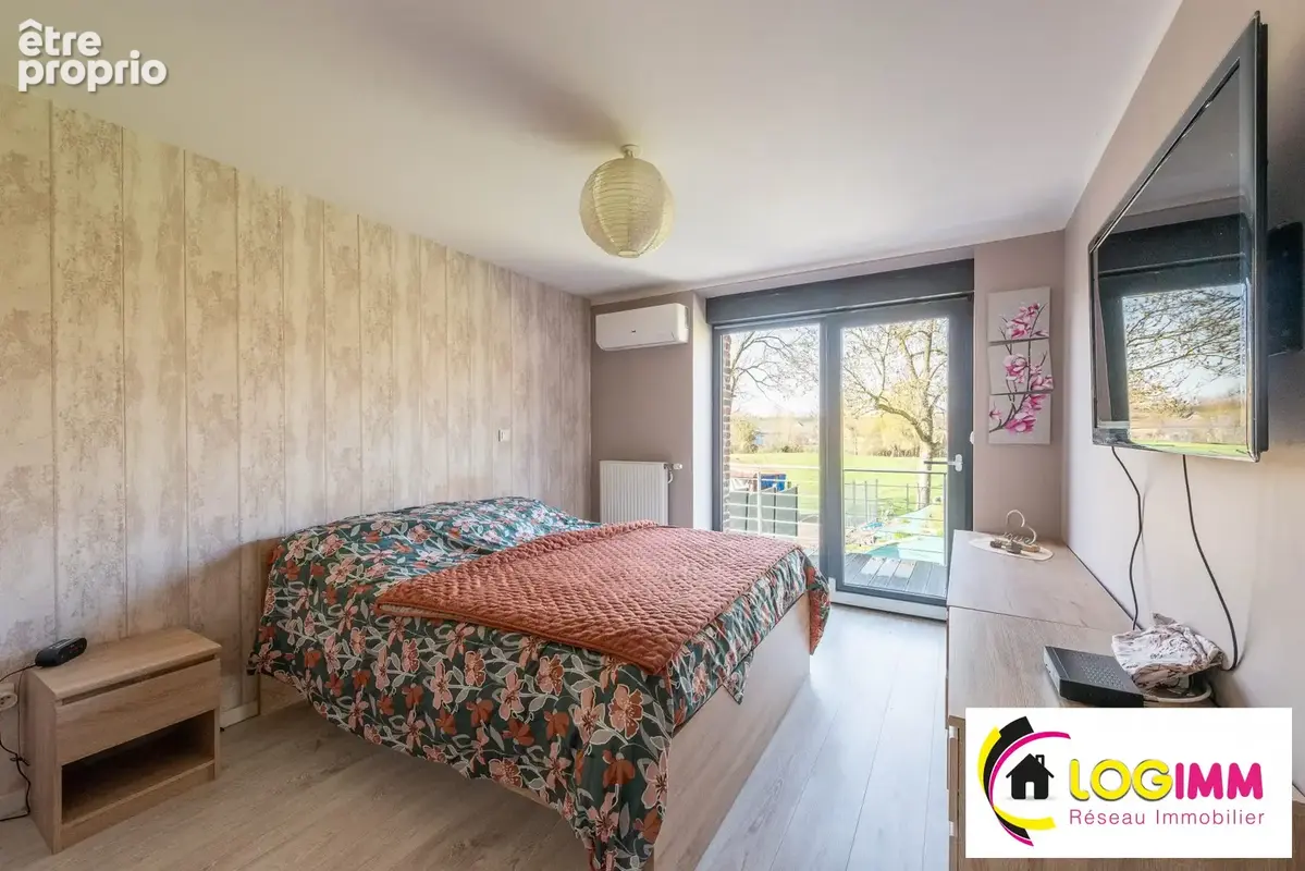 Maison 256 m² à Saint-Python  - photo 7