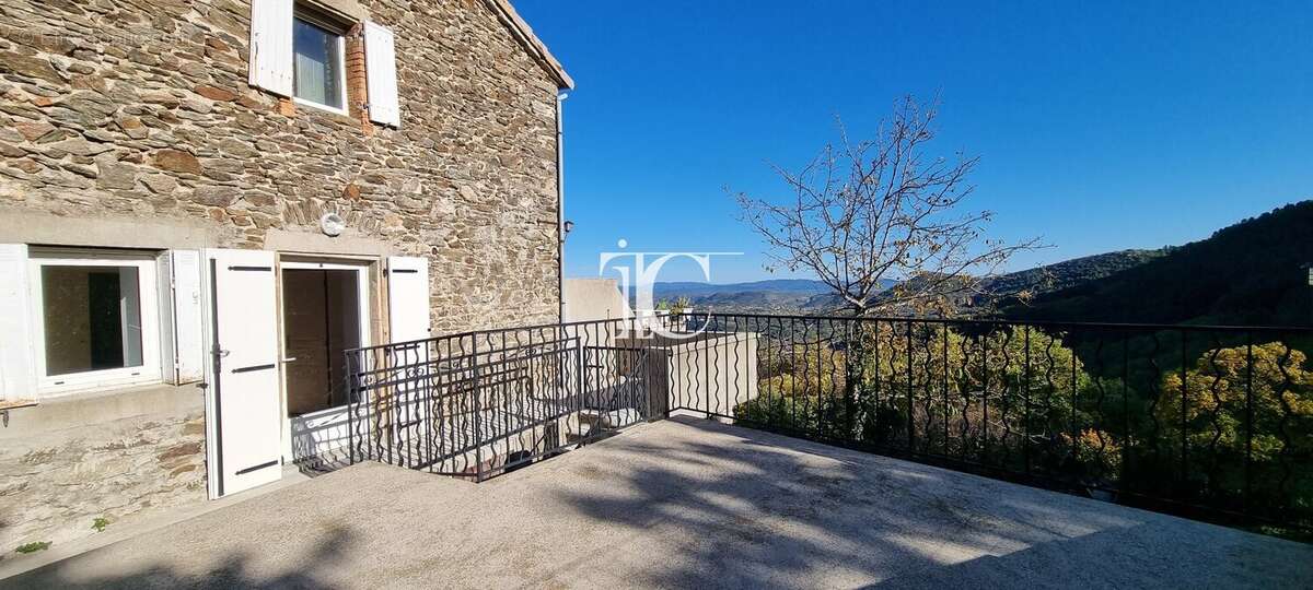 Maison à GRAVIERES