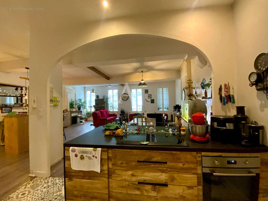 Immeuble mixte commercial et habitation - photo 14