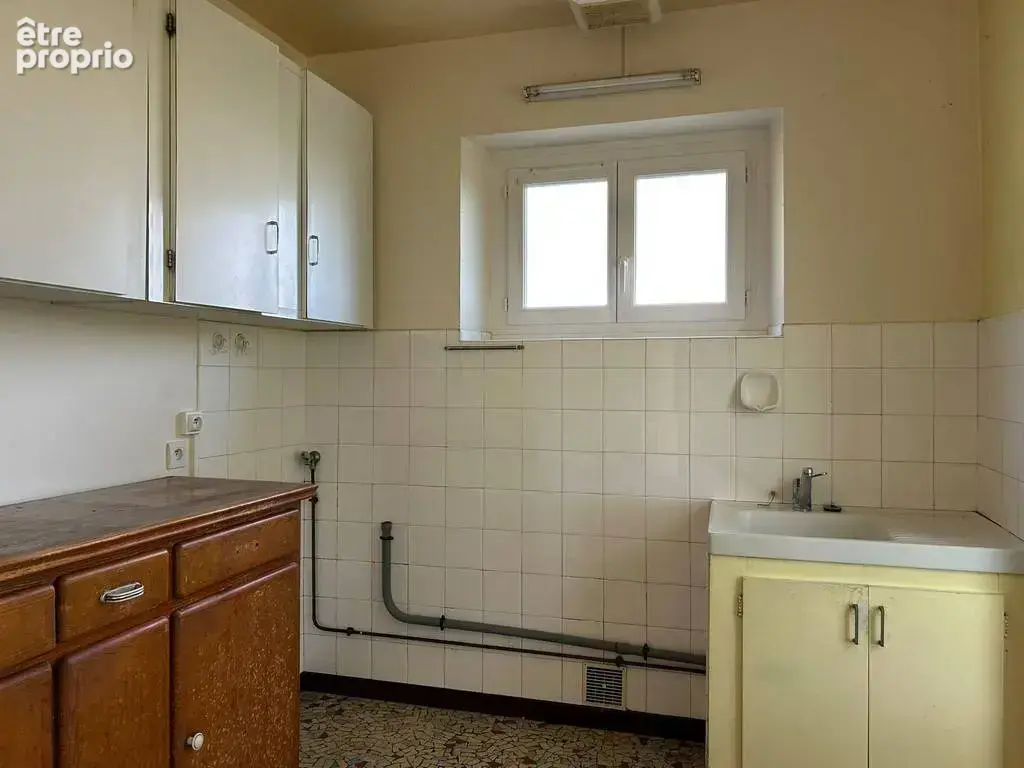Maison rénovée avec hangar attenant et parcelle constructible - photo 5