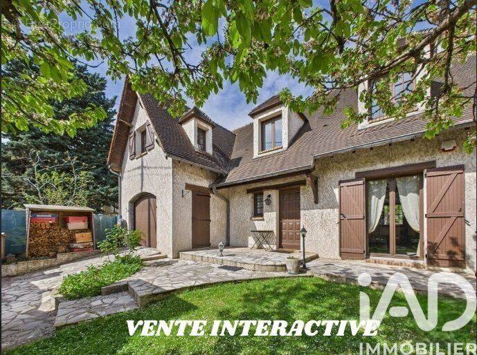 Photo 1 - Maison à RIS-ORANGIS