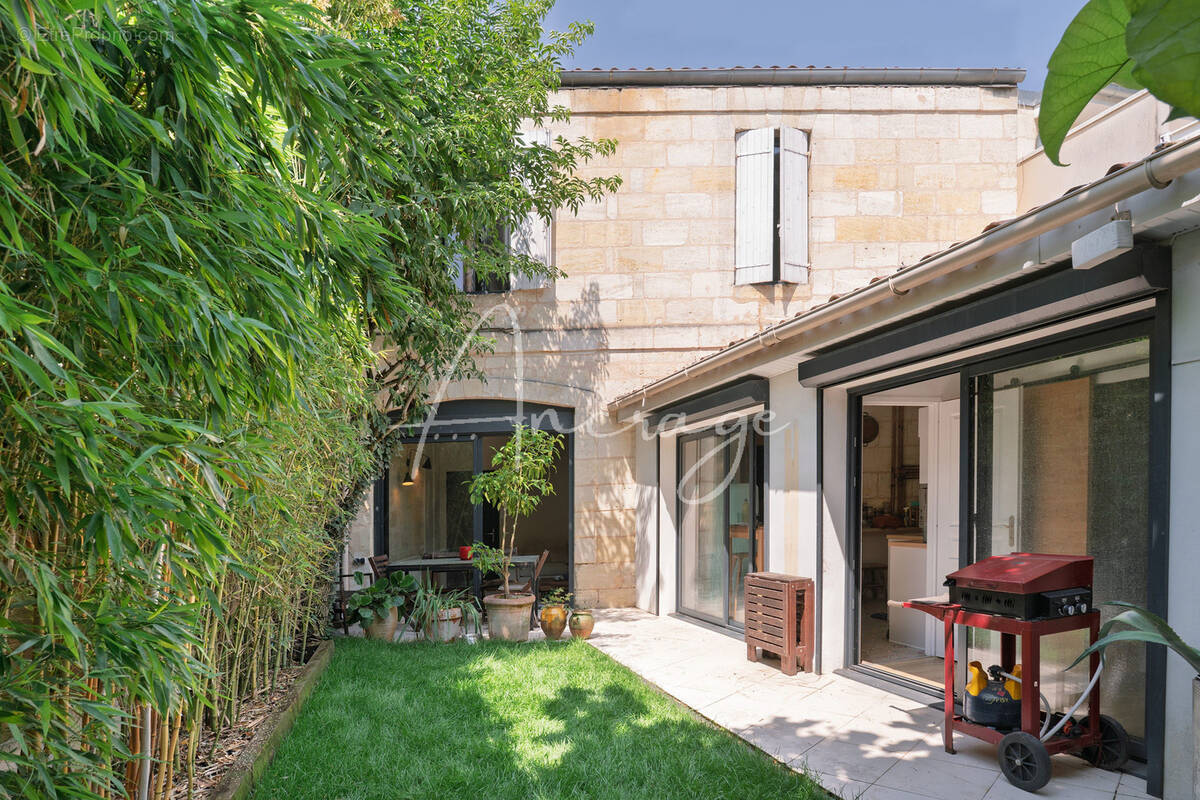 Appartement à BORDEAUX