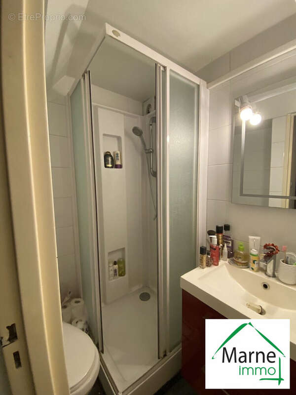 salle d&#039;eau et wc - Appartement à STRASBOURG