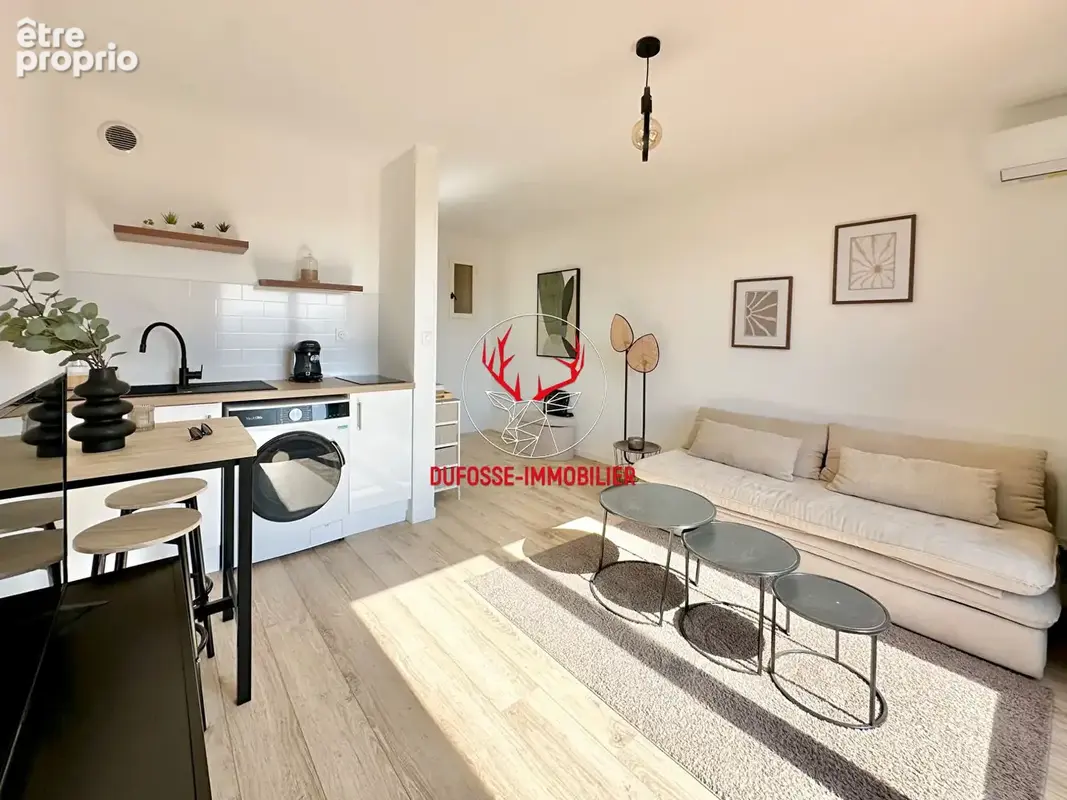 Appartement Sanary-sur-Mer 1 pièce 20 m²  en dernier étage + Terrasse + Piscine + Parking - photo 2