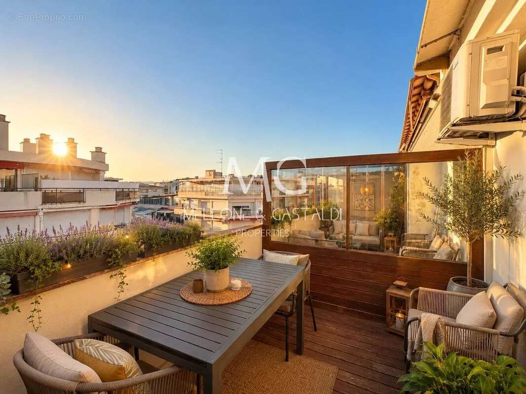 Appartement à CANNES