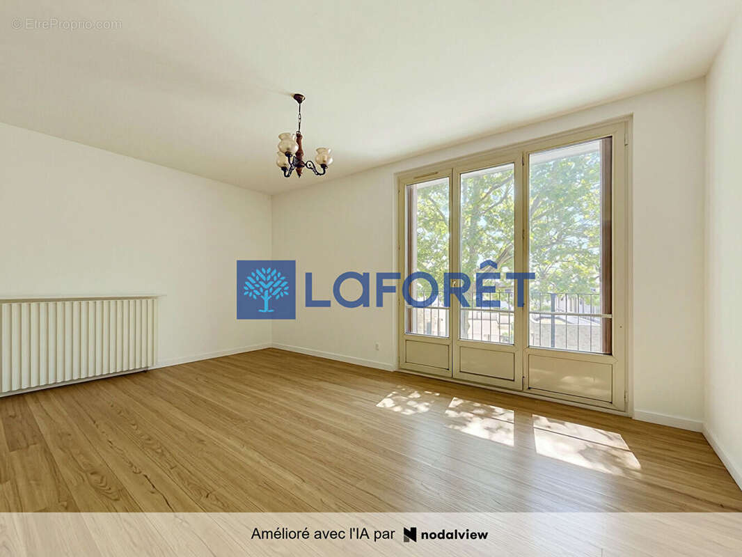 Appartement à SAINT-NOM-LA-BRETECHE