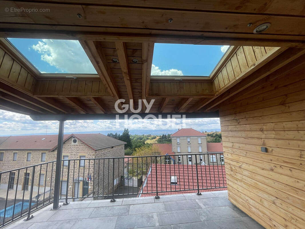 Appartement à BUSSIERES